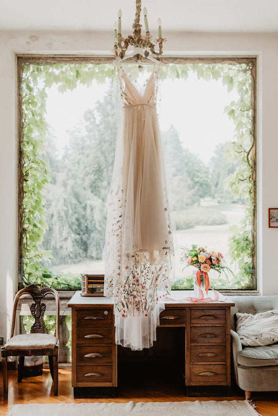 Custom LOFGREIN GOWN by Rara Avis For Chloe 💕